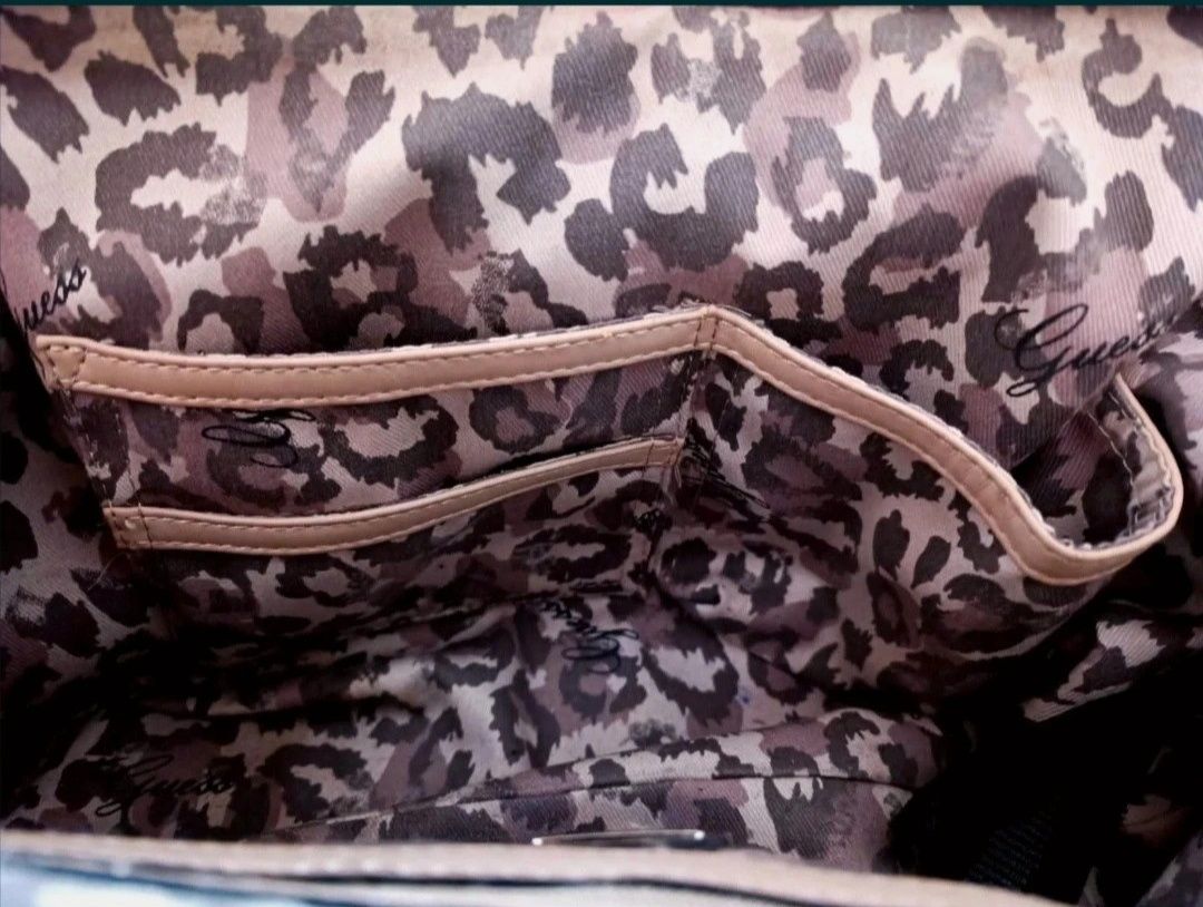 Modna Torebka Guess Czarna ,Shopper