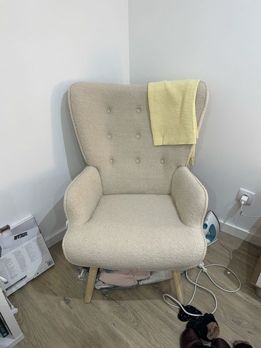 Cadeirão beje inverno