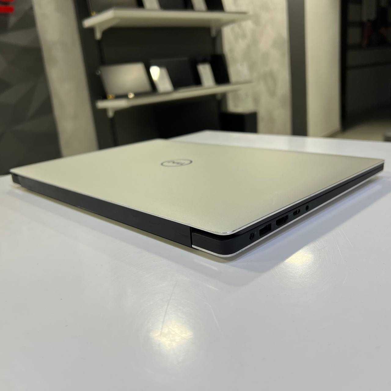 Ноутбук DELL Precision 5540 Intel i5-9400H/T1000 4Gb/16GB/256GB SSD