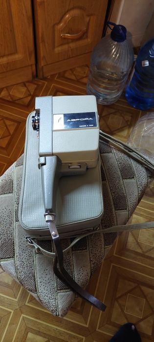 Кинокамера на плёнках