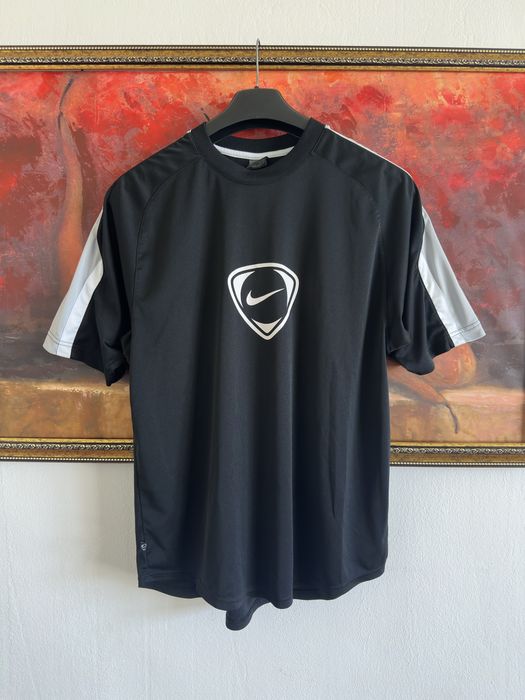 Спортивная Футболка Nike оригинал Размер L