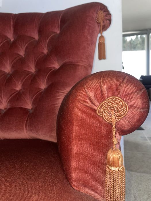 Cadeirão Vintage em Veludo Vermelho, Como Novo