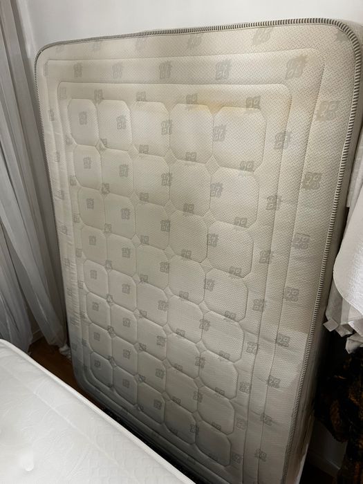 Vendo colchão Molas