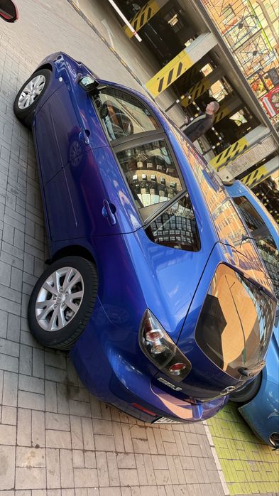 Мазда 3 2008 рік