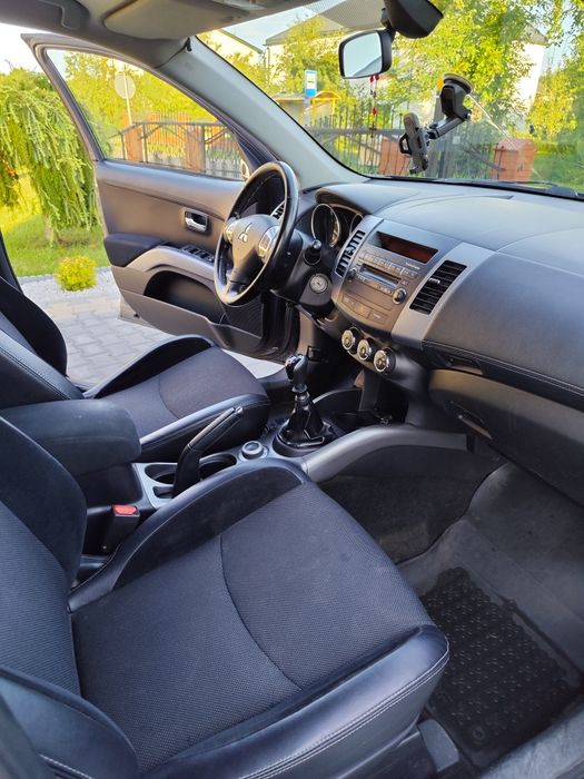 Mitsubishi Outlander II 2010r.