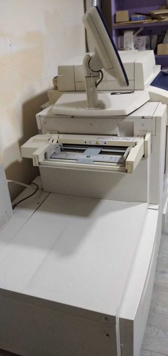 Xerox C550 + фінішер + лоток великої ємності + Контролер друку FIERY