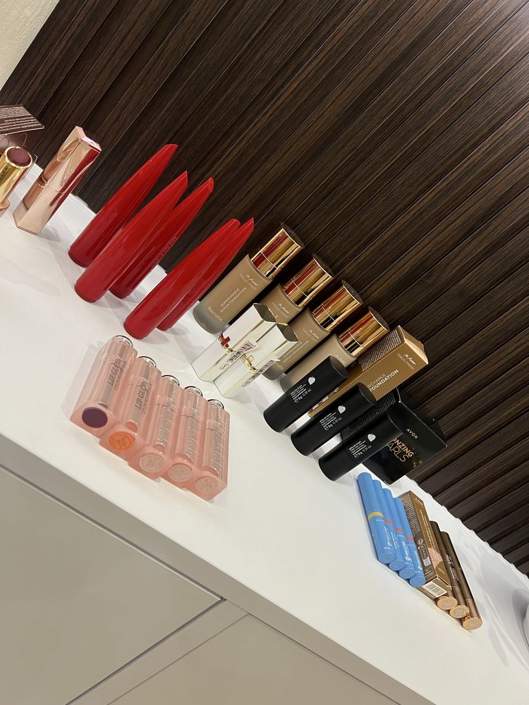 Помада Dior, Eav Saint Laurent, Christian Louboutin, Estee Lauder