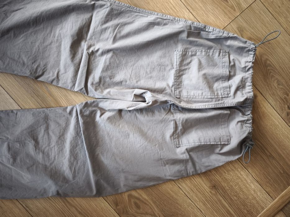 Spodnie Stradivarius S