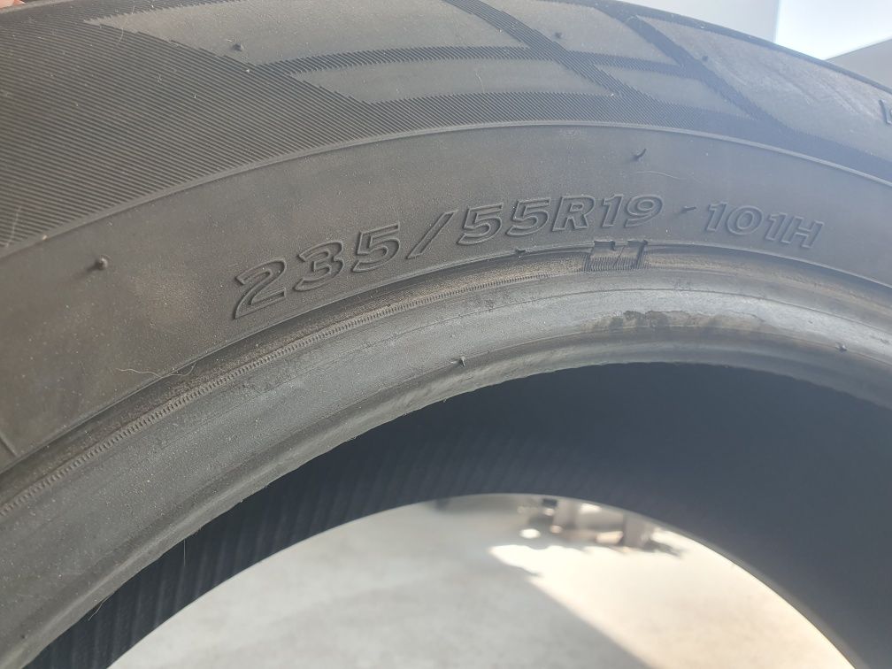 Pneus 235-55r19 Hankook como novos