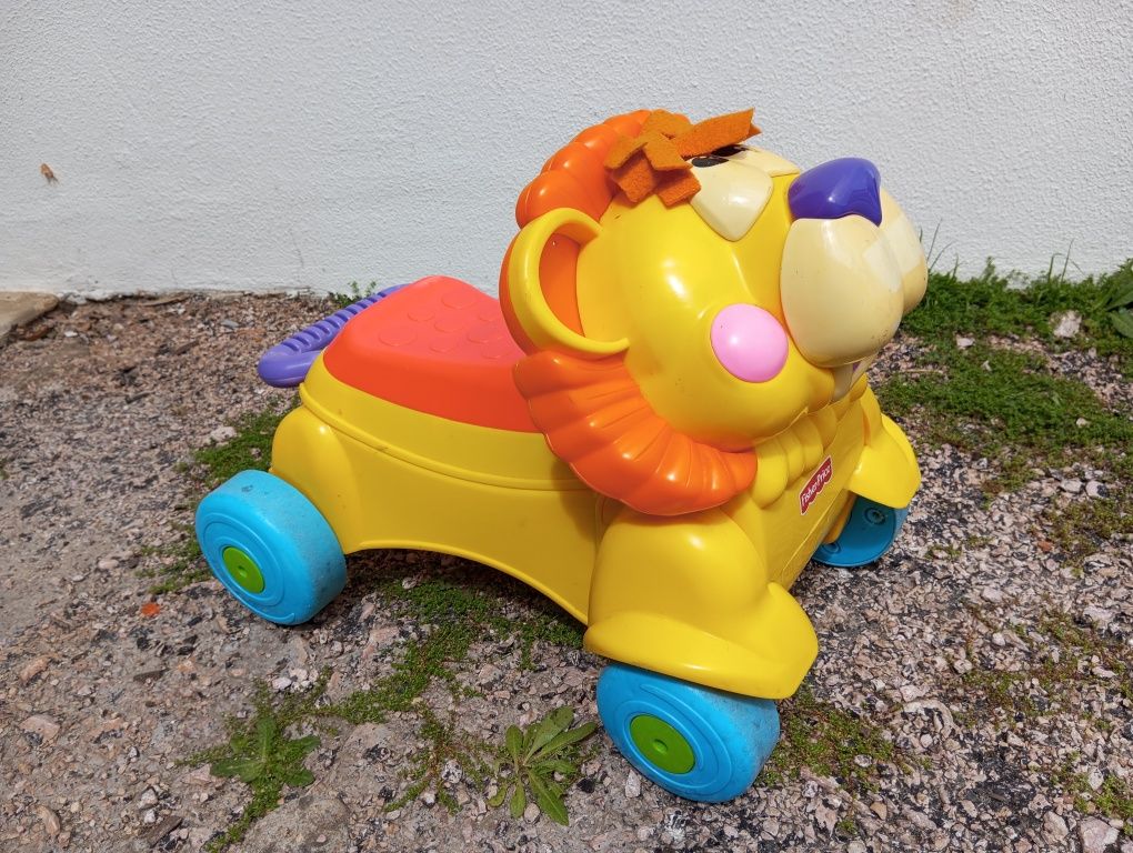 Carro de passeio para criança
