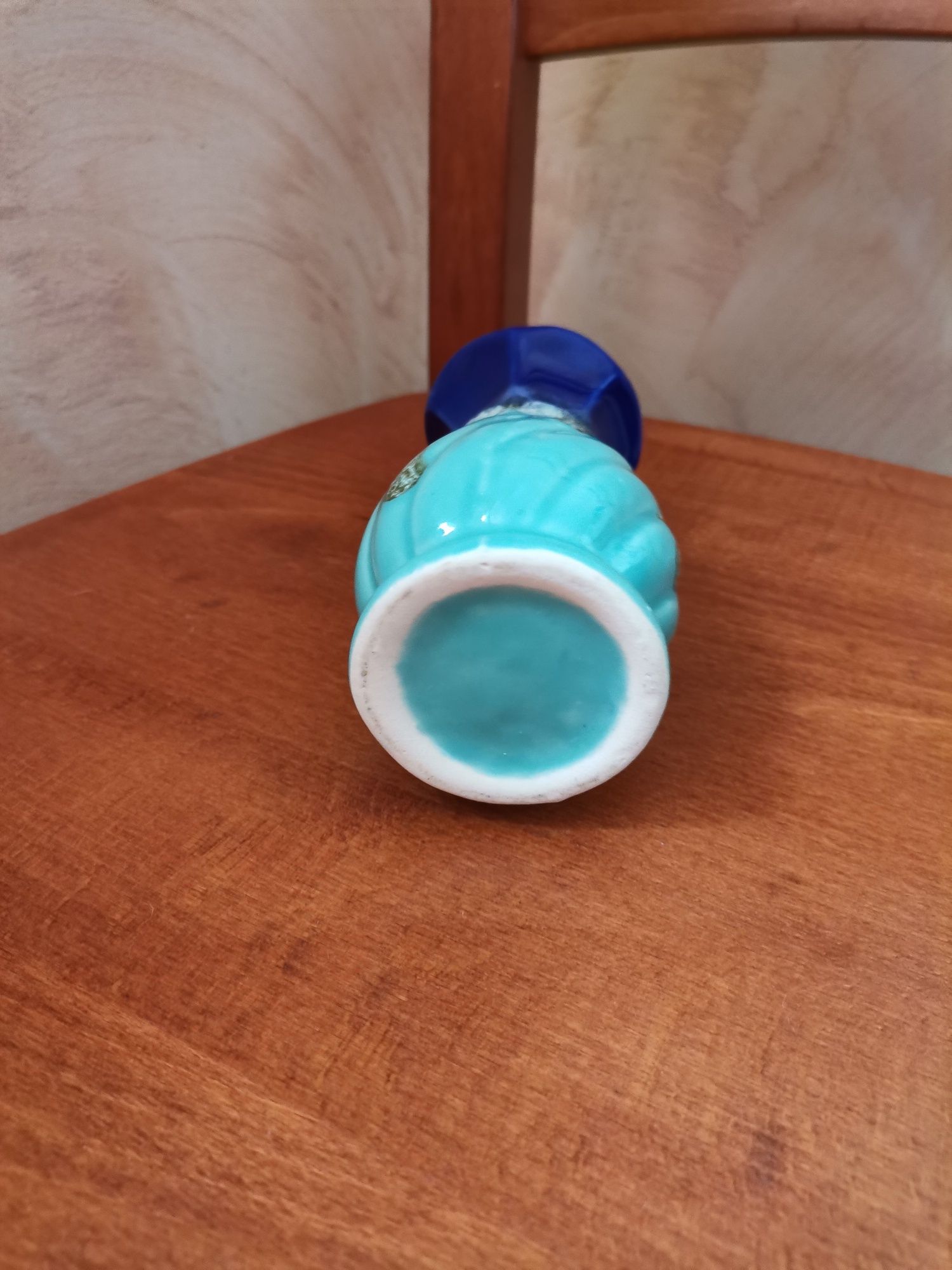 Wazonik ceramiczny