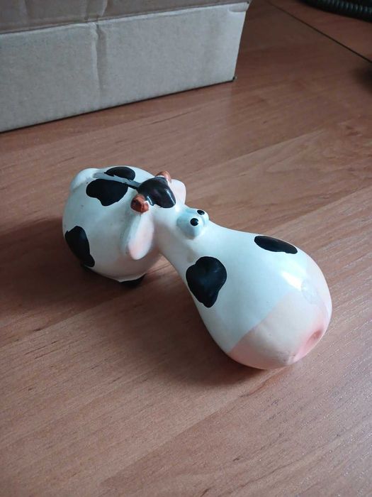 Цікава статуетка , міні-скарбничка, від 50 грн