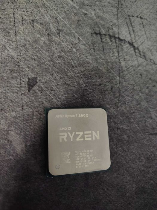 AMD Ryzen 7 3800x + chłodzenie