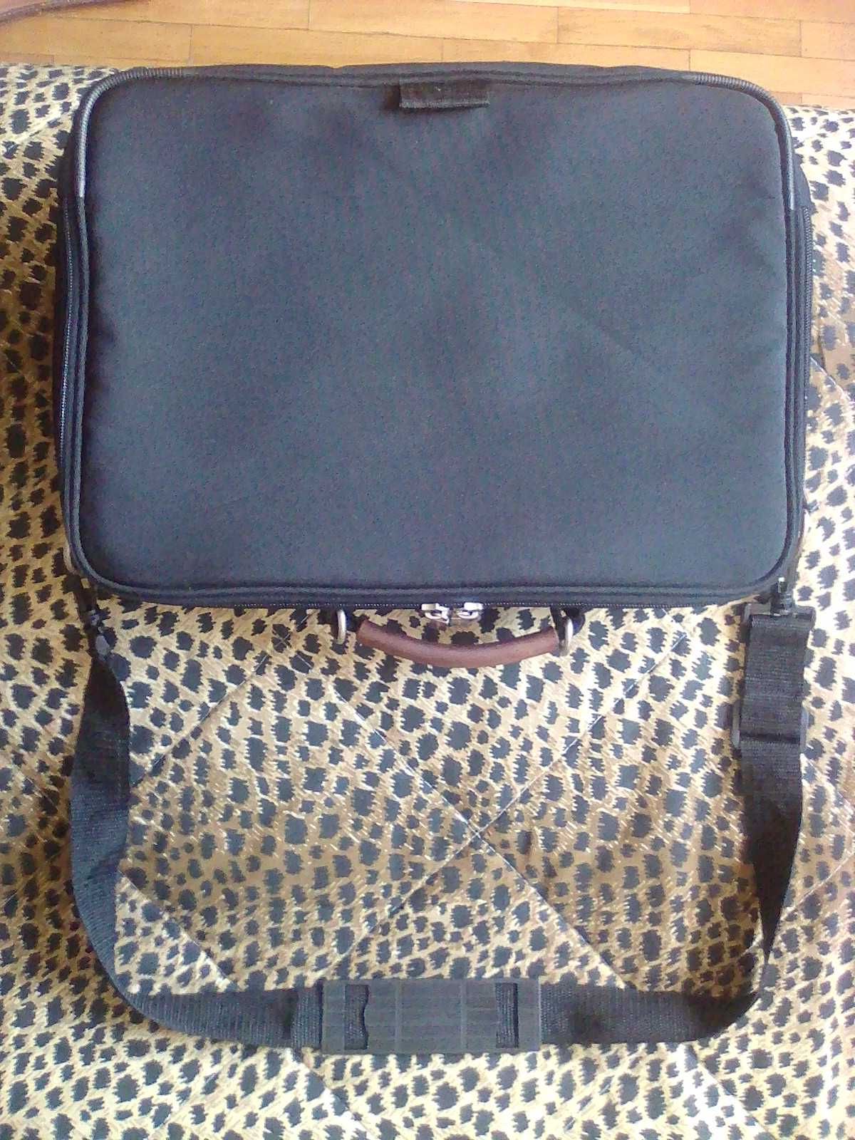 torba na laptopa lub aktówka