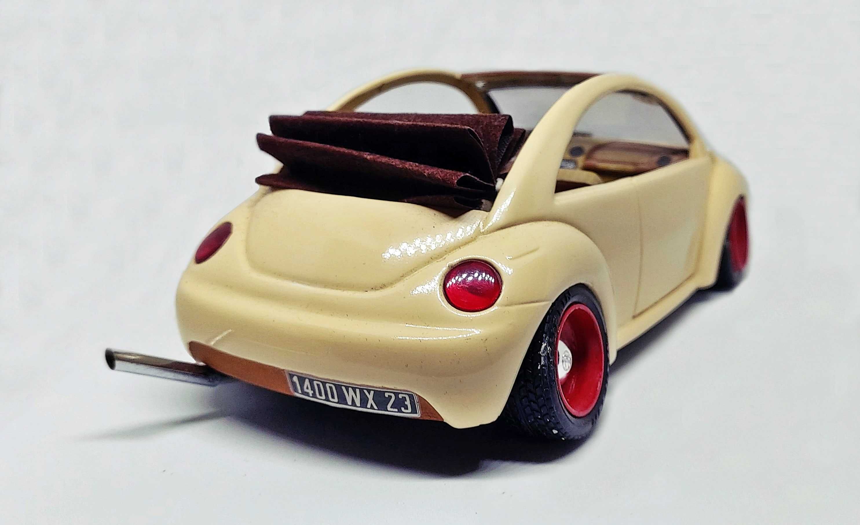 Volkswagen New Beetle Hawaii Custom 1:24