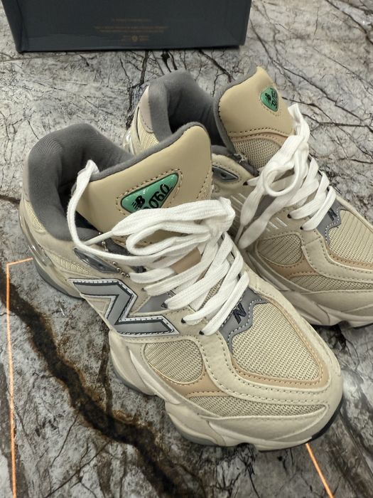 New Balance 9060 damskie 36 bezowe nowe