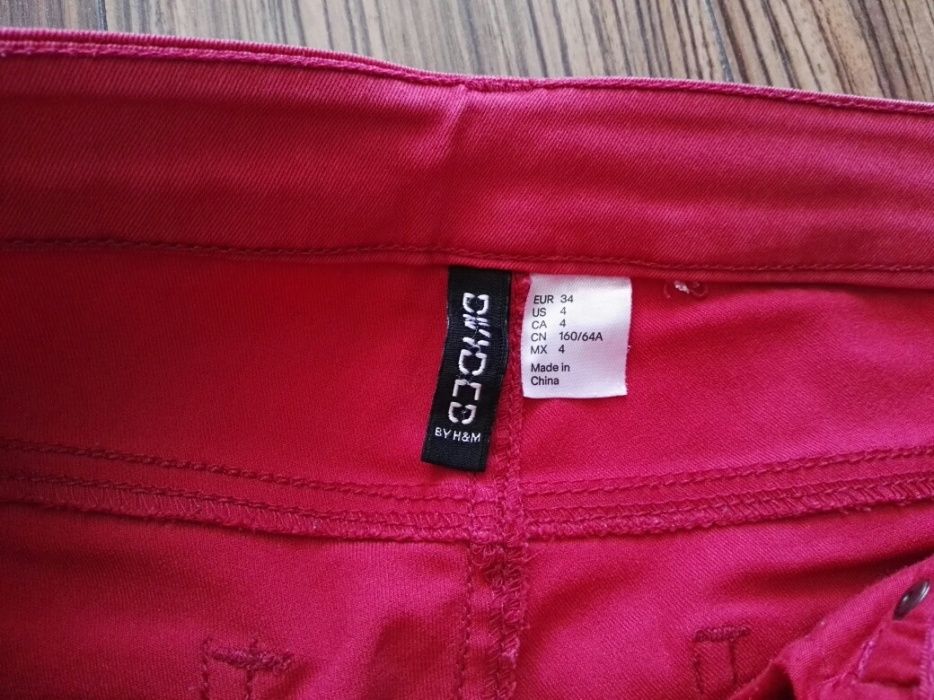 Spodnie H&M czerwone r. 34