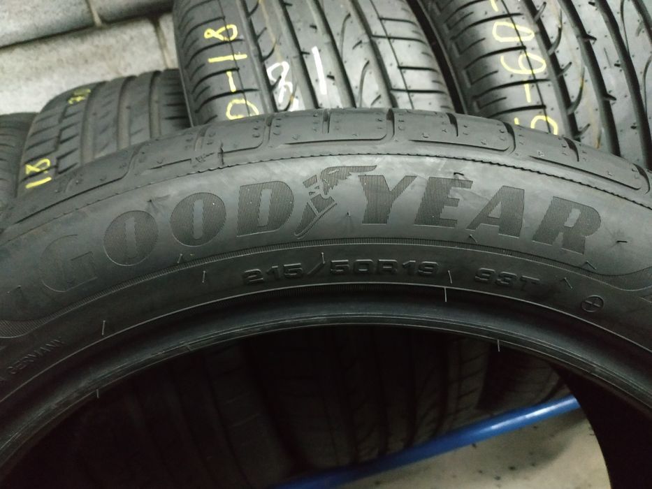 Літні шини 215/50 R19 (93T) GOOD YEAR