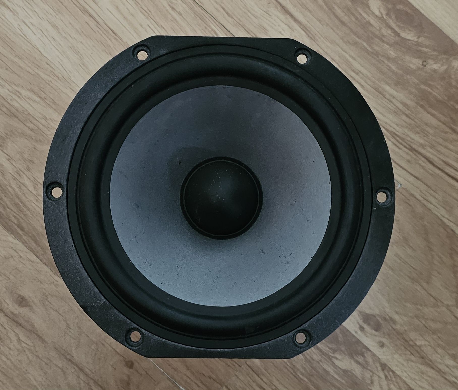 Głośnik FOCAL z kolumny CHORUS V CC700V