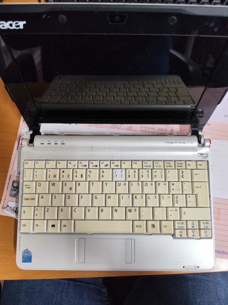 Acer Aspire One ZG5
