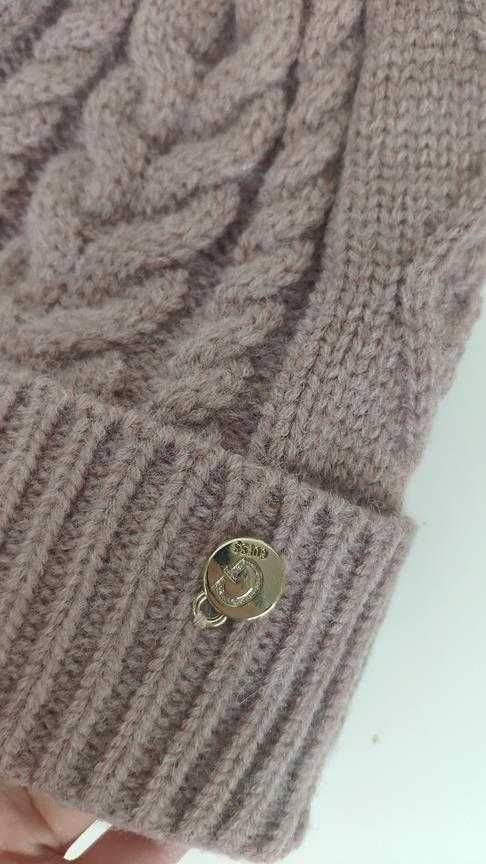 Czapka zimowa pompon mauve rose Guess L