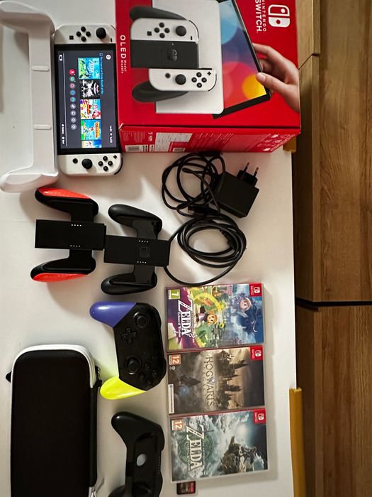 Nintendo Switch Oled plus akcesoria i gry