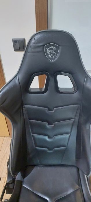 Cadeira MSI True Gaming Preto