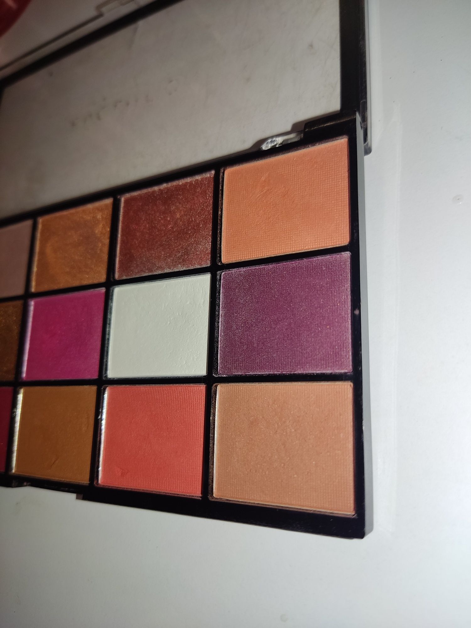 Paletka cieni Makeup Revolution