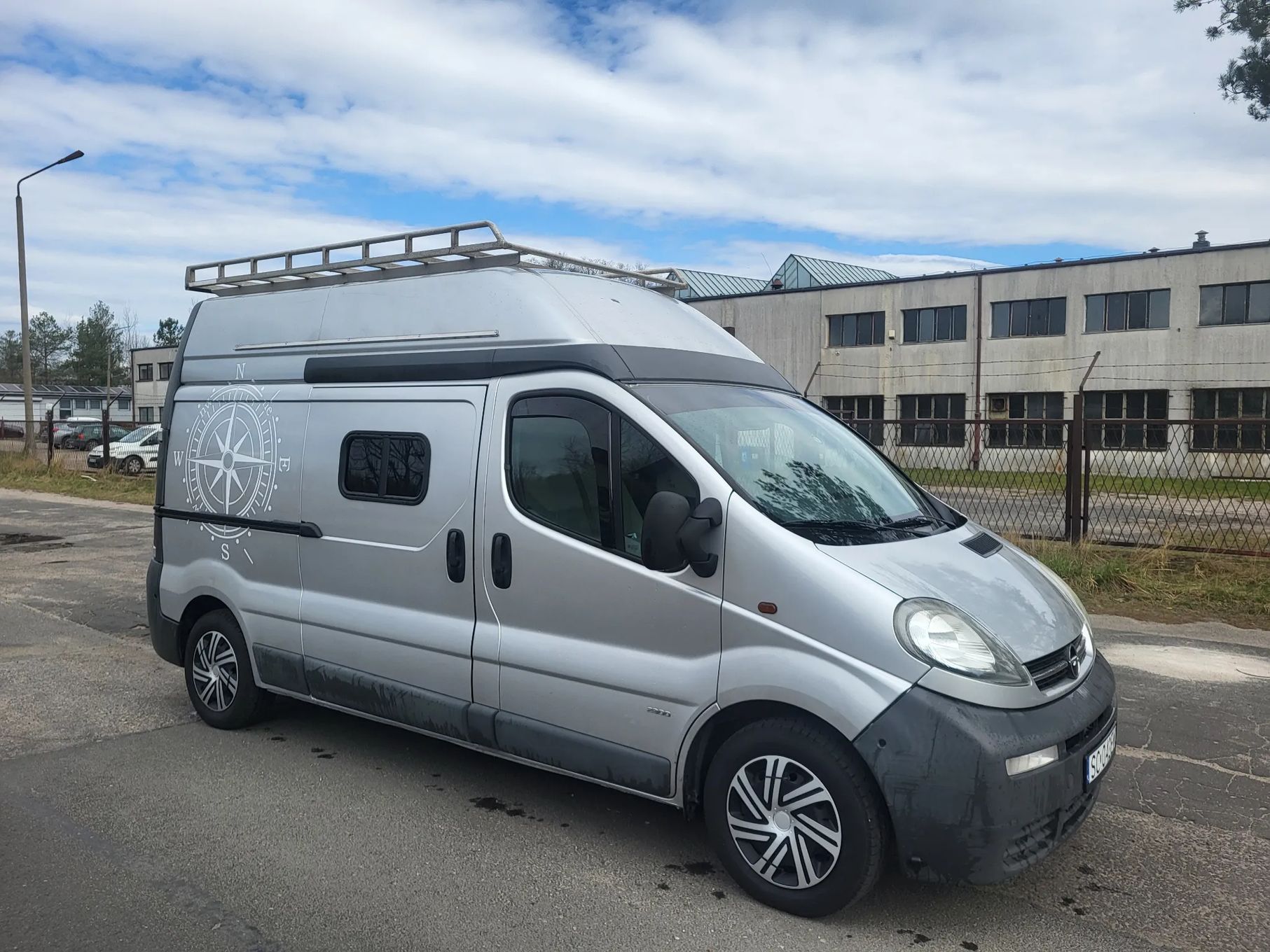 Opel Vivaro Camper Van Solar Webasto lodówka toaleta