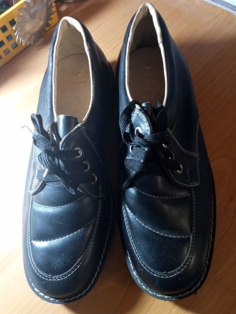 Buty skórzane męskie 39, pantofle męskie