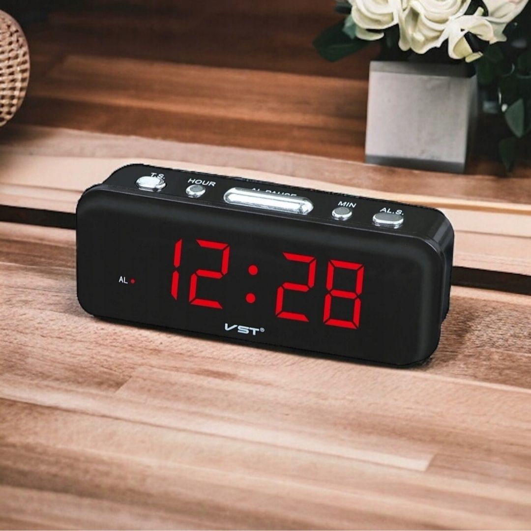 Zegar budzik cyfrowy LED elektroniczny na prąd 230 V podświetlenie RED
