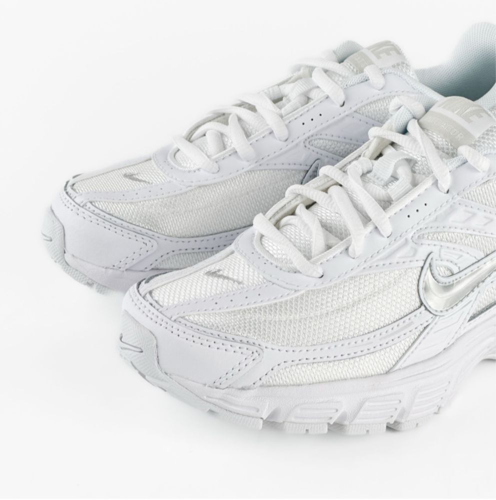 Оригінальні нові кросівки Nike INITIATOR 42 розмір