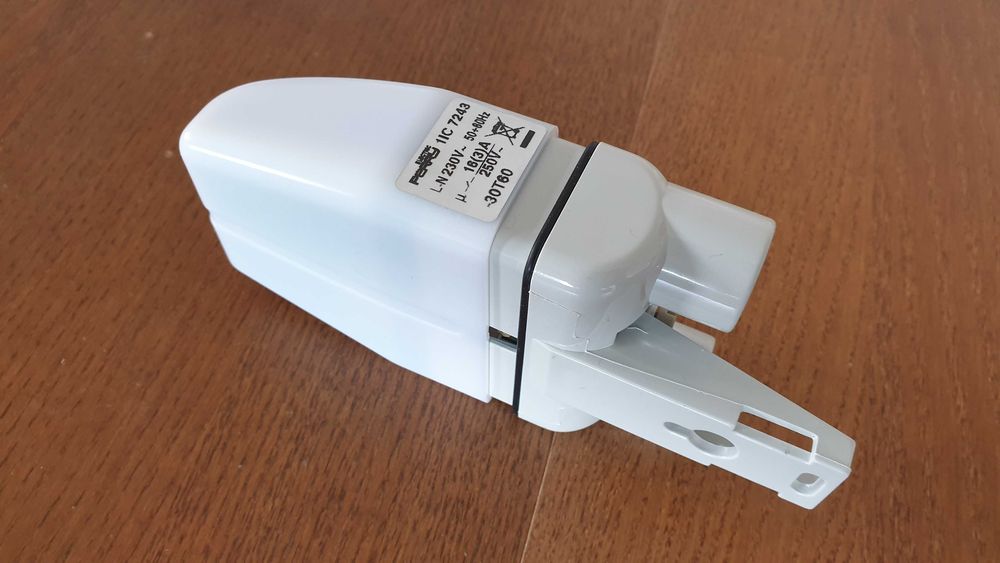 Fotocélula Interruptor Crepuscular IP65 Perry Electric