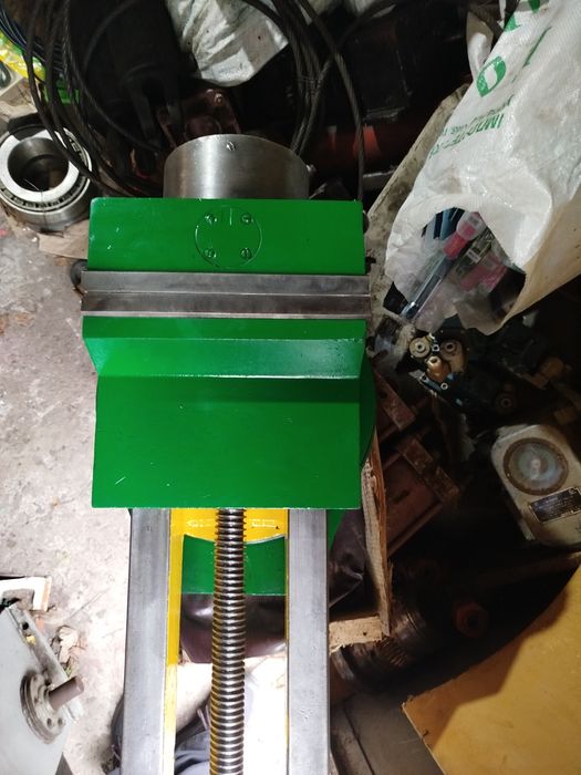 Лещата тиски станочні поворотні 250 мм