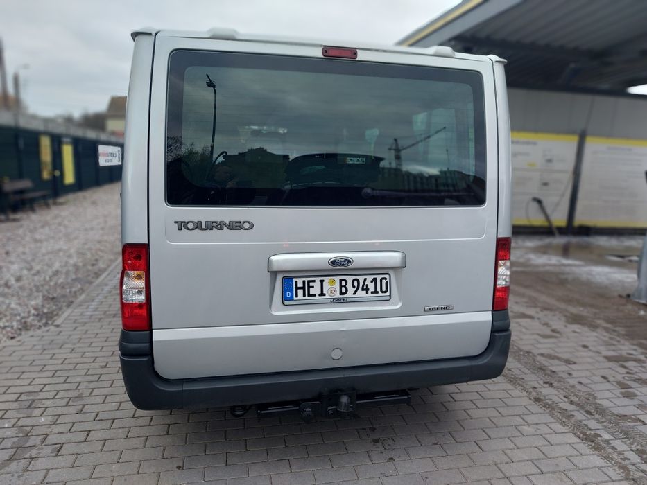 Ładny FORD TRANSIT TOURNEO * 9 osób * Kliamtyzacja po całości