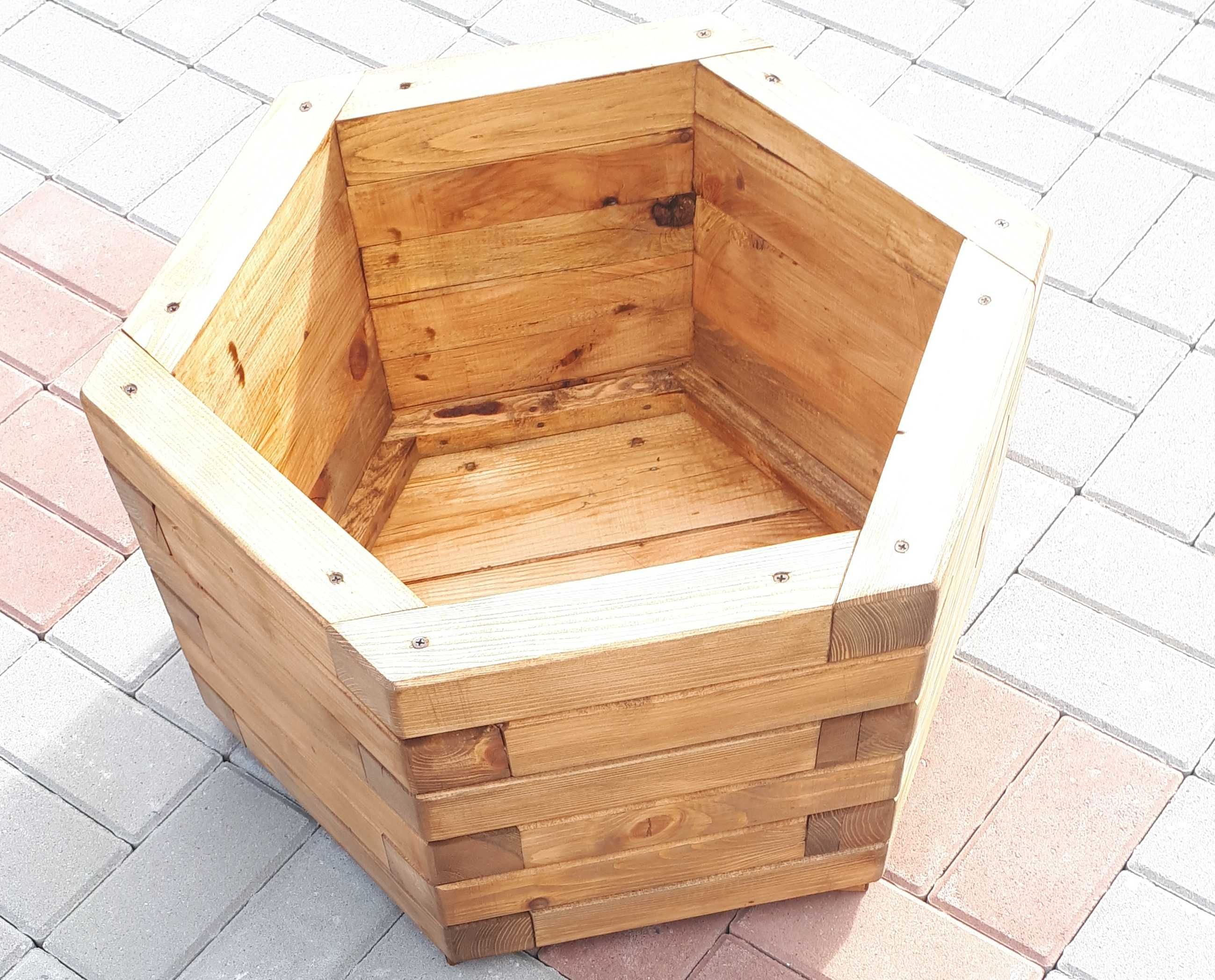 sześciokątna donica ogrodowa otwór  w środku  42 cm