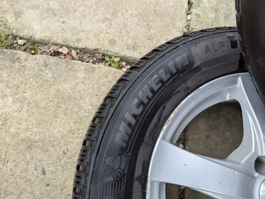 Резина, диски , колеса R16 Renault Zoe Michelin 2023 alpin 6