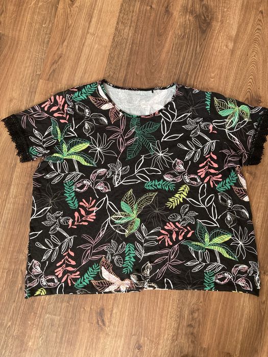 Лот 2 жіночих футболок батального розміру 58-60