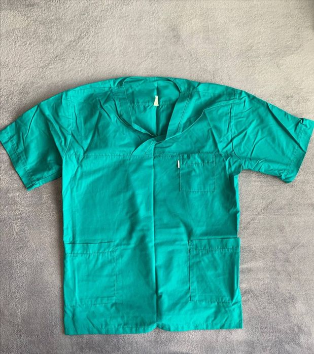 Продам медичний костюм