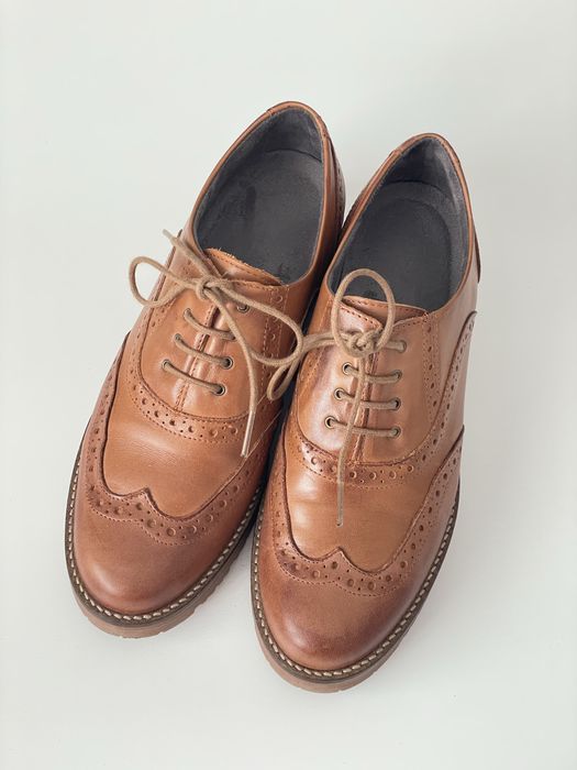 Sapatos camel - Pitillos 40