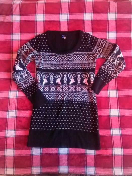 Czarny sweterek świąteczny S M