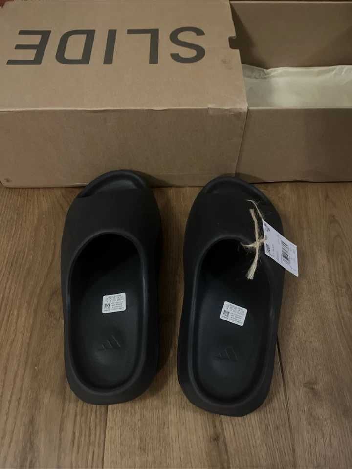 Adidas YeezySlide_Black Nowe damskie Klapki 41