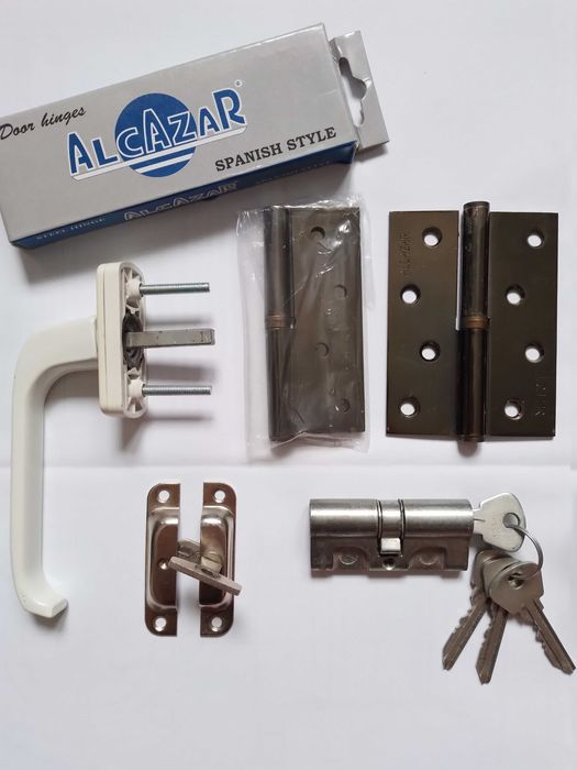 Мебельная фурнитура одним лотом!