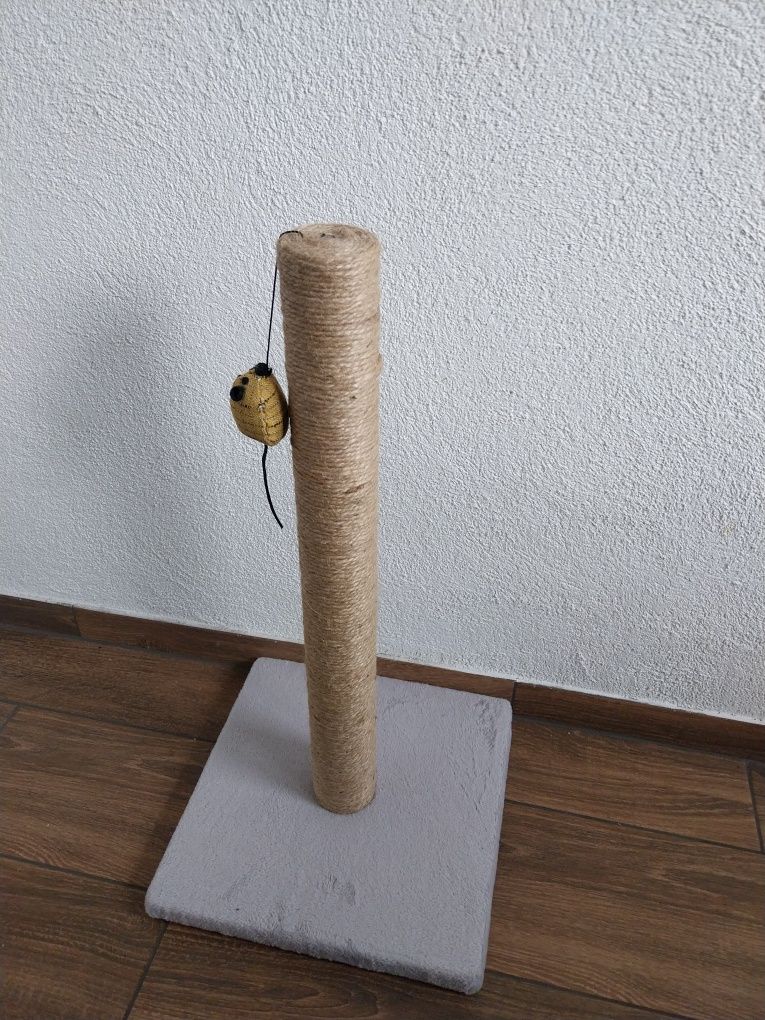 Drapak,  słupek z zabawką 60cm