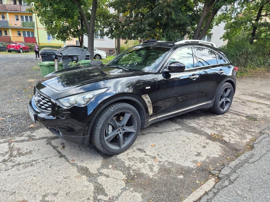 Infiniti FX FX30d S   2993 cm3, diesel , 2011 rok , 238 KM