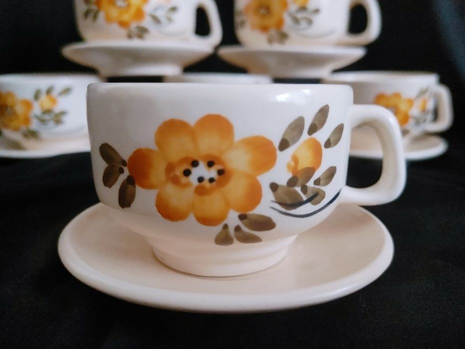 Komolet 6 sztuk filizanki malowane jak fajans Włocławek retro prl