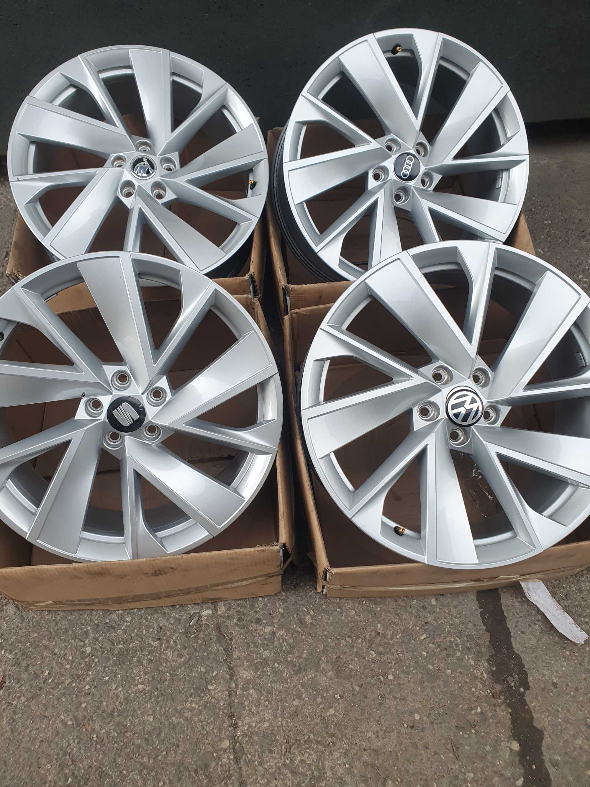 99I#Alufelgi 5x112 8Jx20" Et45 SKODA ENYAQ, KAROQ,Kamig