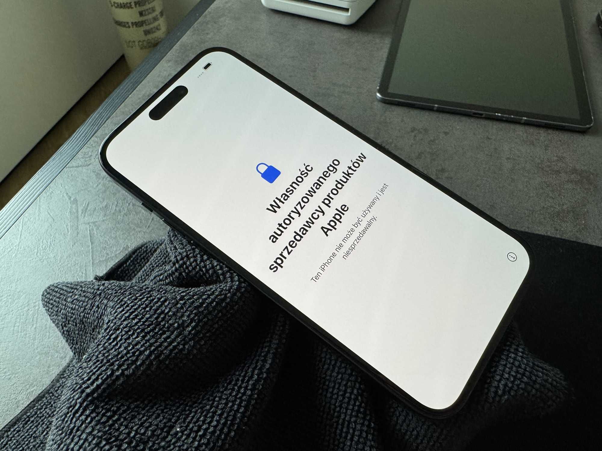 Apple iPhone 15 Plus Black (Demo, На запчастини)