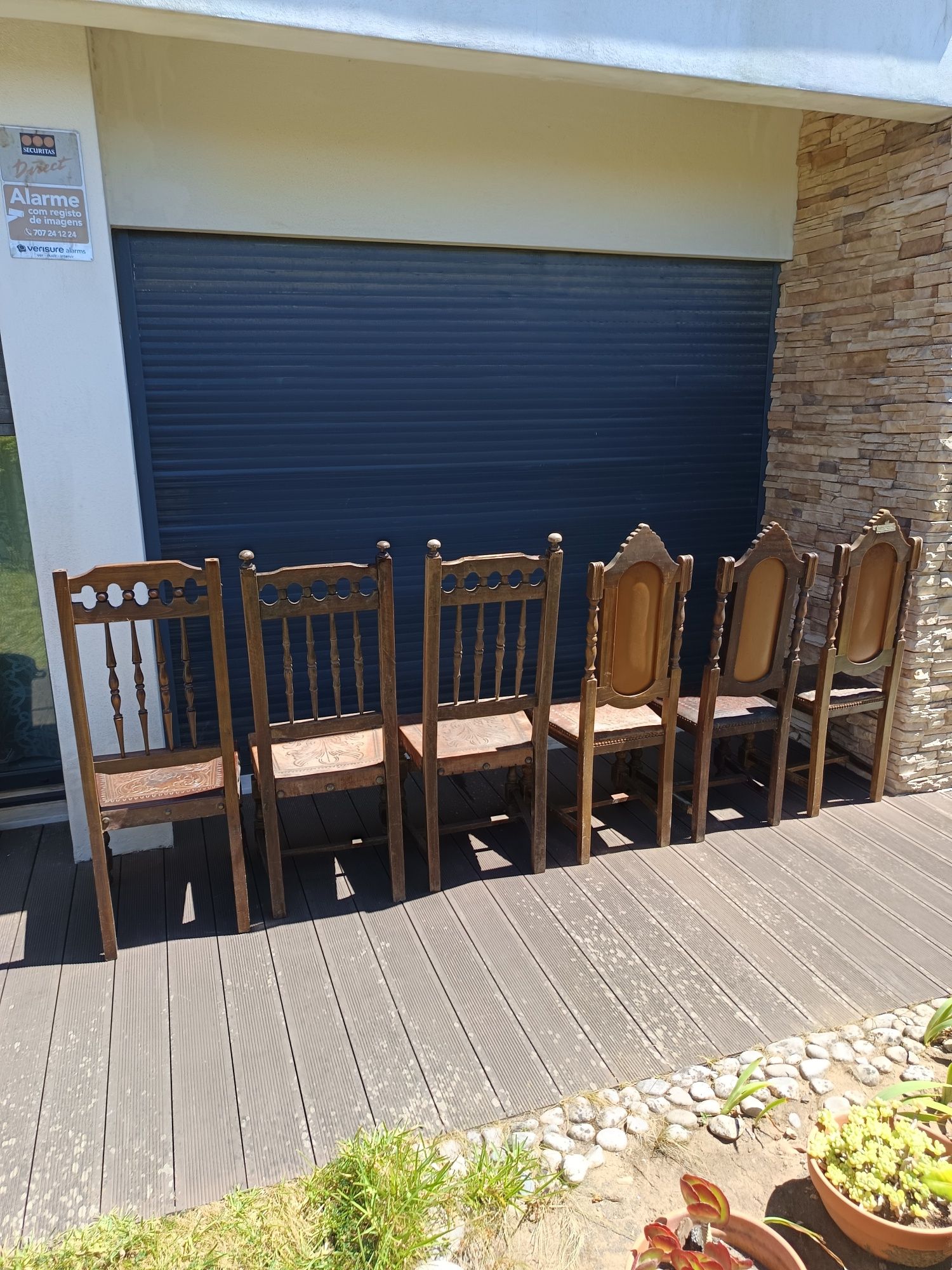Mesa e 6 cadeiras