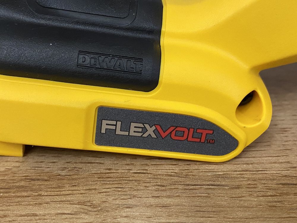 Бесщеточная сабельная пила DEWALT DCS389B FLEXVOLT 60V MAX*